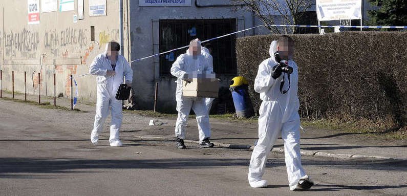 Napad na bankomat w Gronowie Elbląskim. Policja bada, czy skradziono pieniądze [zdjęcia]