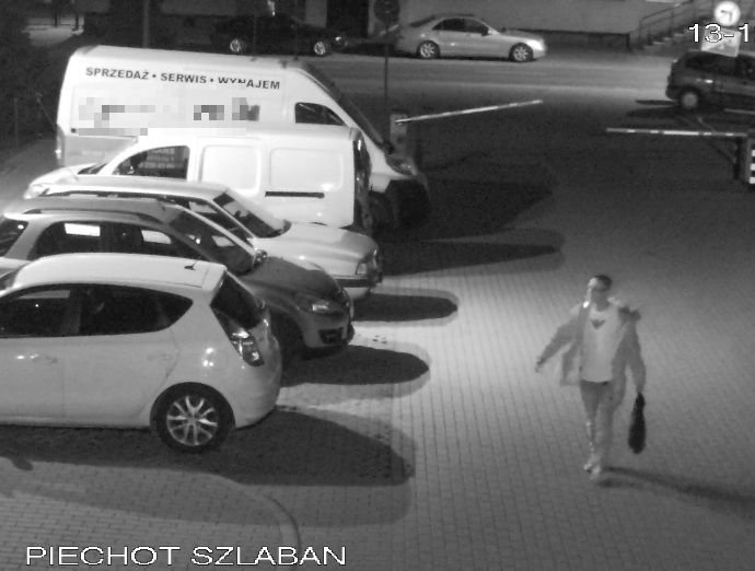 Uszkodził osiedlowy szlaban. Szuka go policja [film]