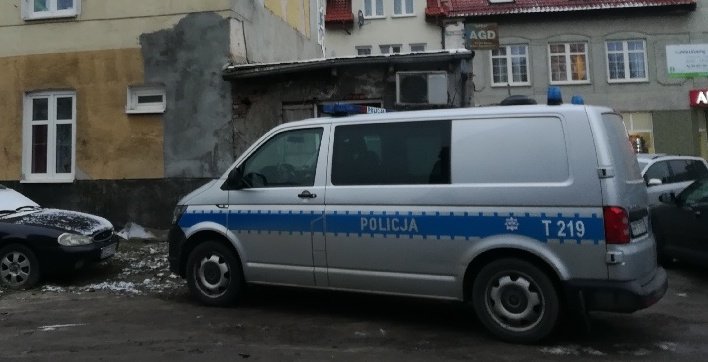 Znaleźli ciało 61-latka w pustostanie. Pierwsza ofiara mrozów?