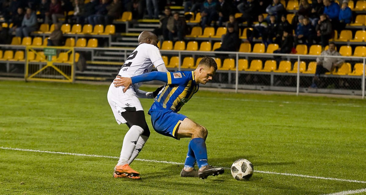 Olimpia gra z Błękitnymi w niedzielę. Sprawdź wyniki sobotnich meczów [II liga, 19. kolejka]