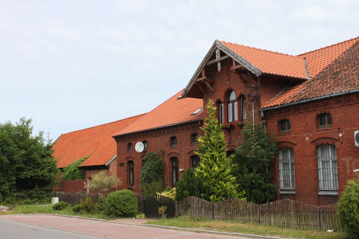 Z przewodnikiem za miasto. Łęcze wioska wiatru i podcieni
