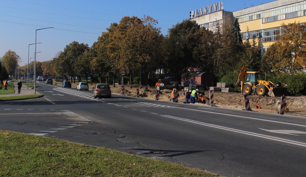 Budują nowe rondo w Elblągu. W godzinach szczytu bywa tu niebezpiecznie