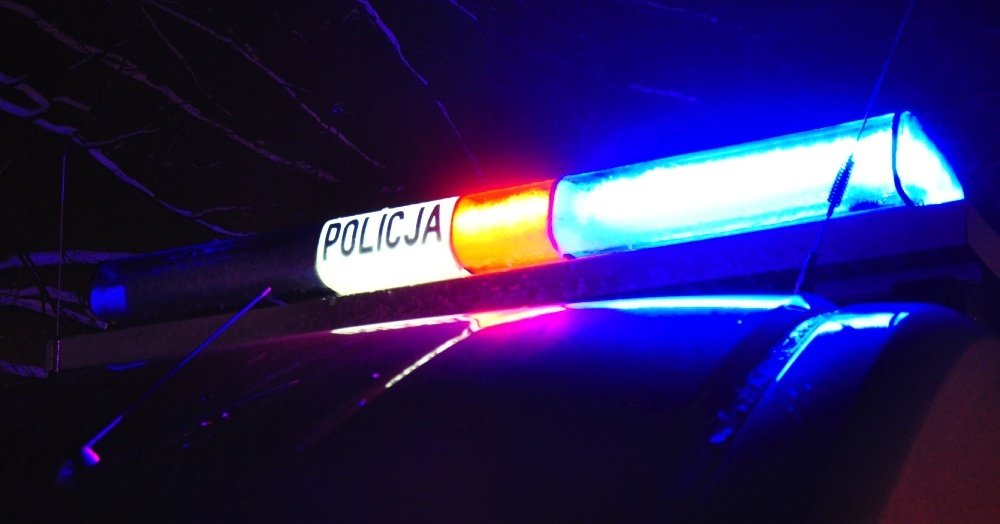 Wypadek koło Markus. Samochody dachowały, dwie osoby w szpitalu