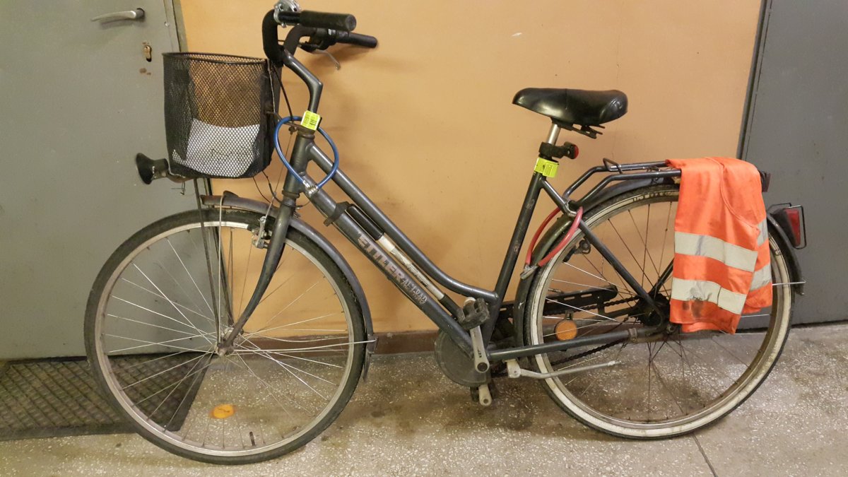 W przydrożnym rowie w Raczkach Elbląskich znaleziono rower
