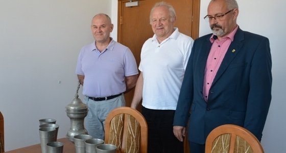 Muzeum w Tolkmicku ma nowe eksponaty. Podarowali je dawni mieszkańcy miasteczka