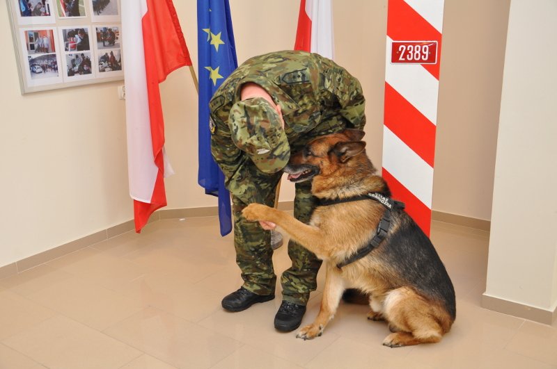 Pogranicznicy pożegnali Fuksa. Pracował dla nich dziewięć lat