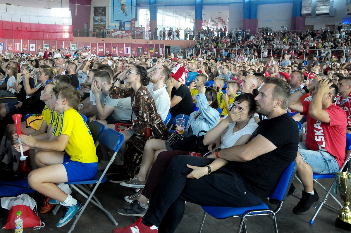 Polacy przegrali z Senegalem. Ponad 1,5 tysiąca osób w Elbląskiej Strefie Kibica [zdjęcia, film]