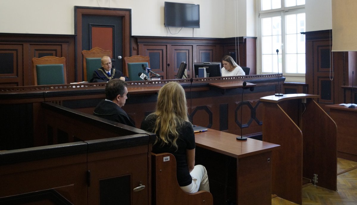 Uczeń poparzył się kwasem. Nauczycielka stanęła przed sądem