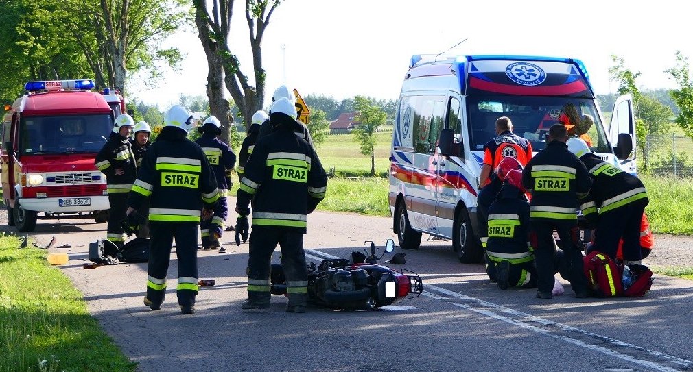 Motorowerzysta zderzył się z autem. Wypadek koło Milejewa