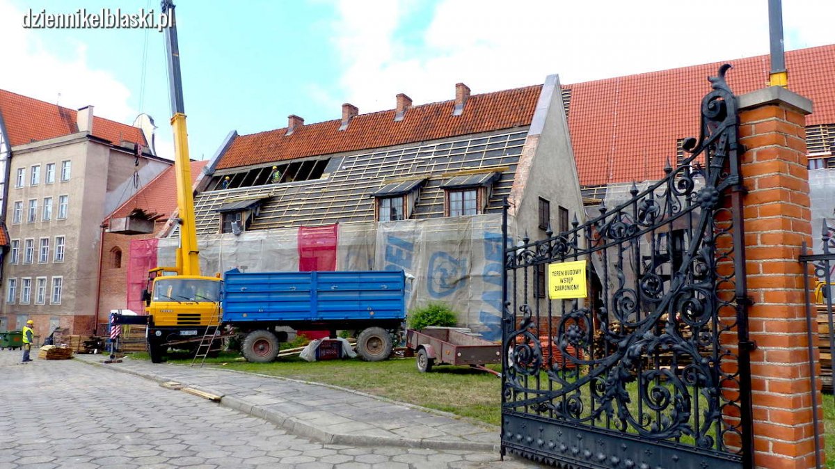 Biblioteka w remoncie. Na ratunek ponad 750-letnim murom [zdjęcia]