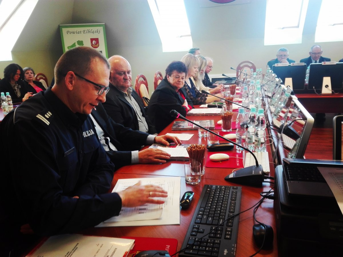 Policja podsumowała rok pracy w powiecie. W Tolkmicku i Młynarach będą nowe posterunki