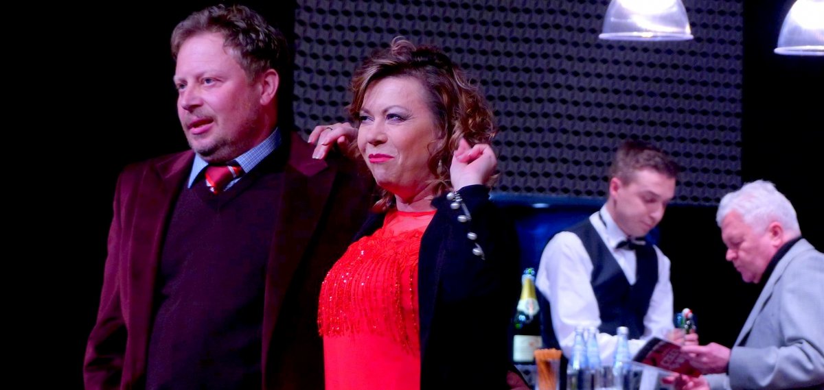 To prawdziwa, zakulisowa komedia. Ostatnie przygotowania w elbląskim teatrze do nowego spektaklu [zdjęcia]