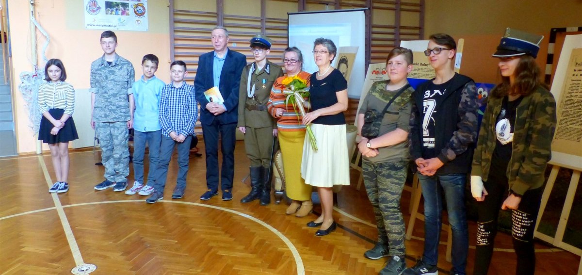 To była miłość za żelazną kurtyną. Nowa powieść elbląskiej dziennikarki