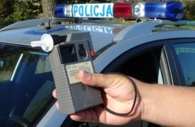 Miał ponad 2 promile alkoholu we krwi i kierował pojazdem bez uprawnień