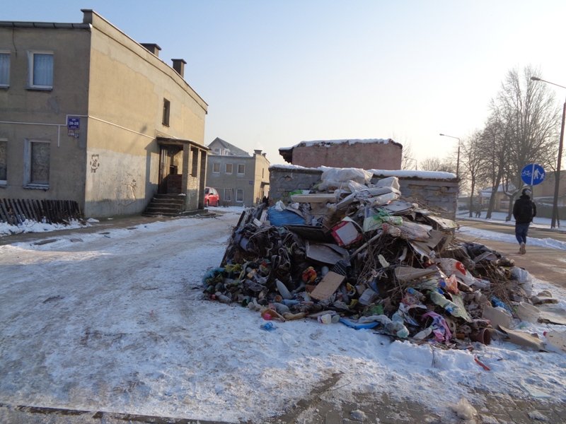 Tak śmiecą w Elblągu. Blisko 80 interwencji strażników miejskich [zdjęcia]