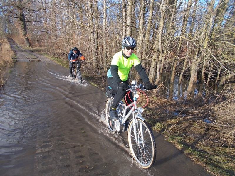 Rowerami do Wężowca