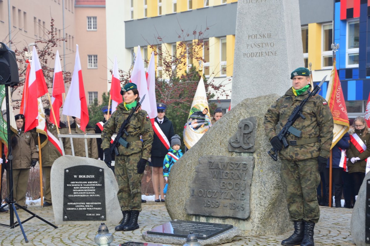 Elblążanie uczcili 76. rocznicę utworzenia Armii Krajowej