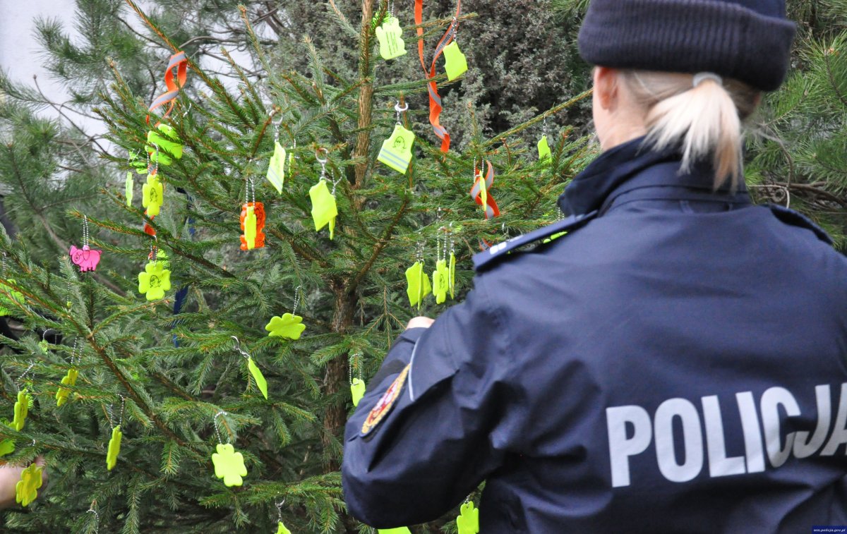Rozbierz z nami choinkę – obdaruj odblaskami bliskich
