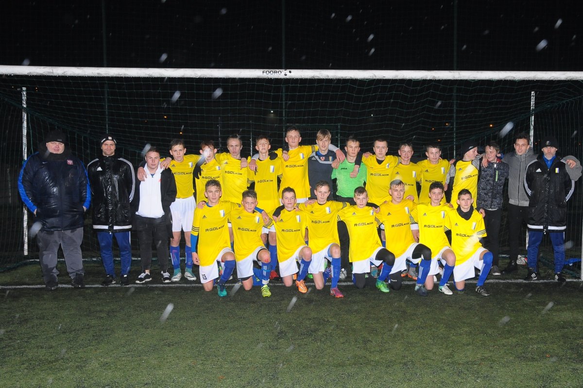 Młodzi piłkarze Olimpii z kolejnym sukcesem. Trampkarze awansowali do ligi centralnej U15