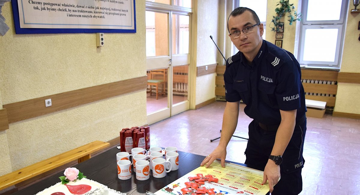 Policjanci oddają krew
