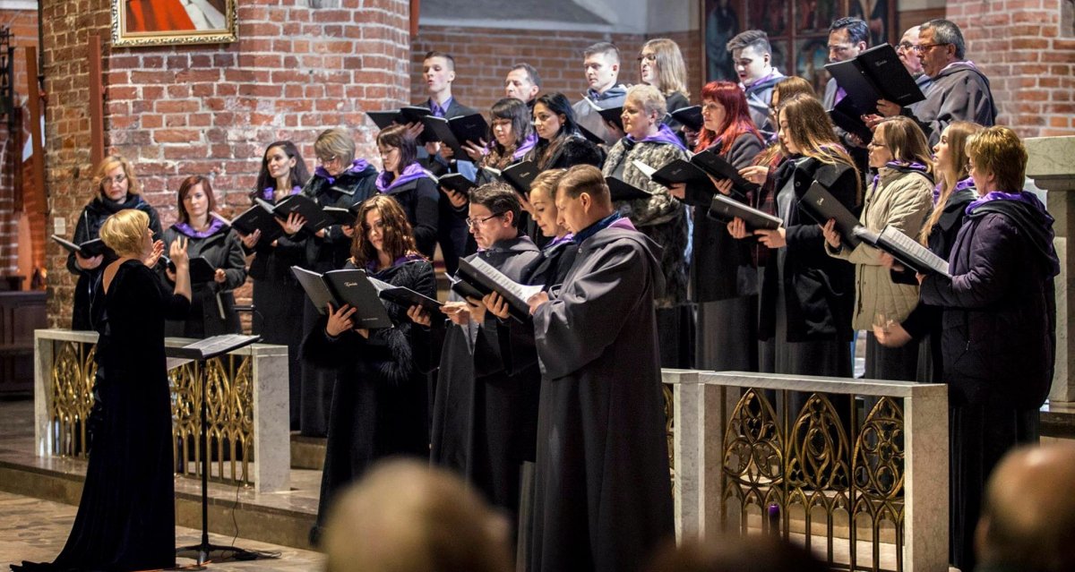 Sukces Chóru Cantata na międzynarodowym festiwalu w Rumi