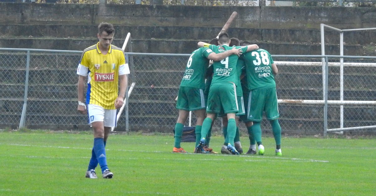 Olimpia przegrała z wiceliderem z Radomia 1:2 [zdjęcia]