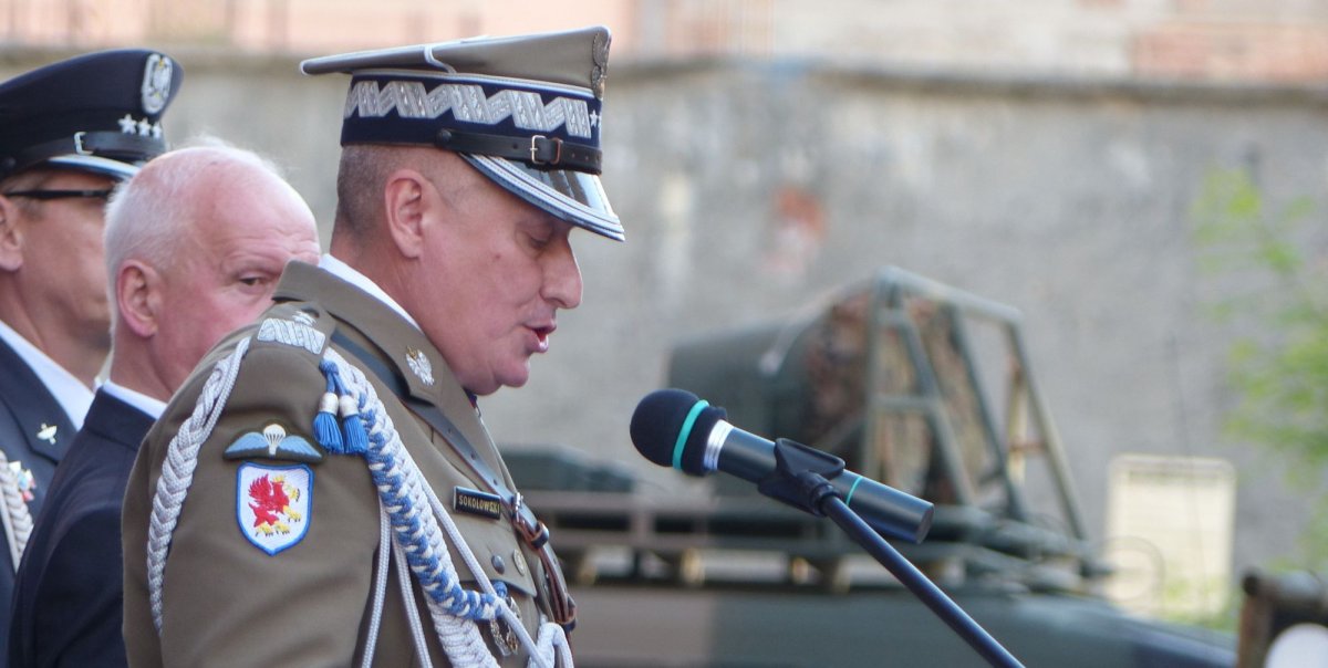 Generał Marek Sokołowski oddał się do dyspozycji ministra obrony