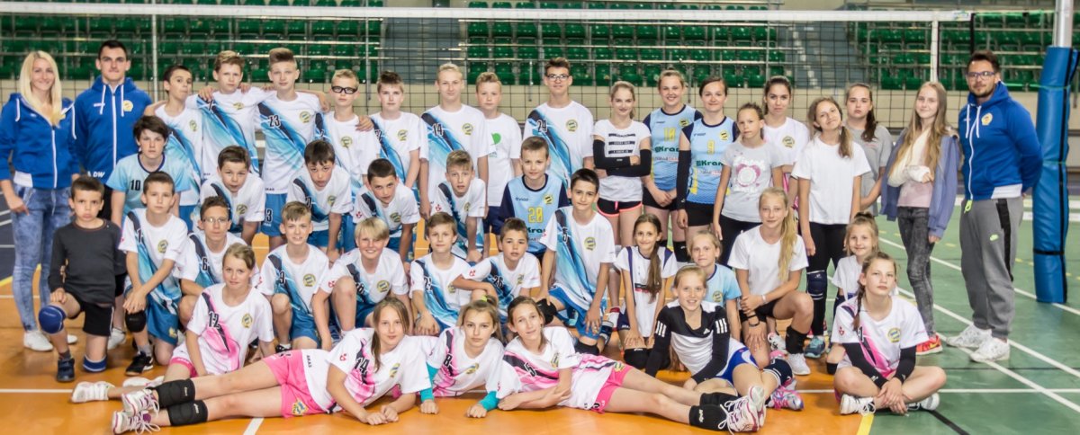 IKS ATAK ogłasza nabór dzieci z roczników 2003-2010  do sekcji siatkówki