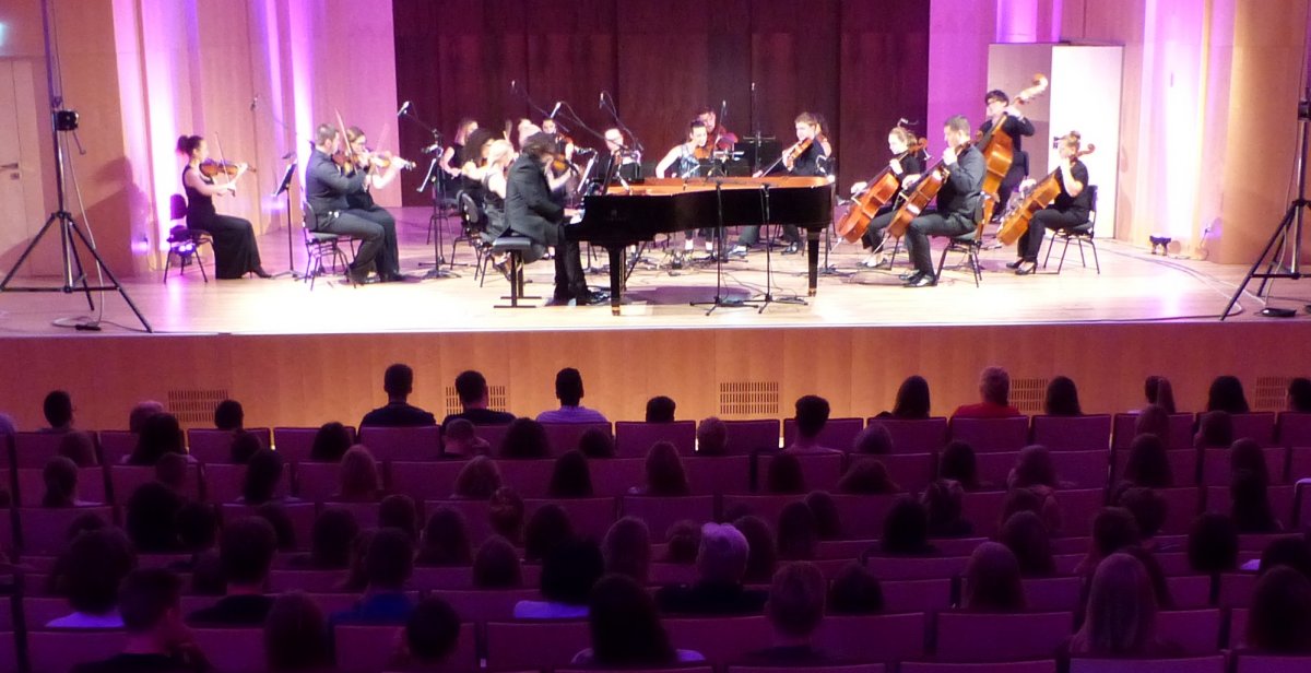 Orkiestra podbije serca maturzystów? Ten koncert był specjalnie dla nich [zdjęcia]