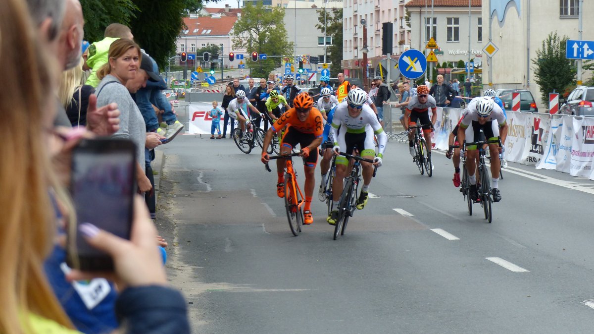 Adam Stachowiak wygrał wyścig kolarski w Elblągu [zdjęcia]
