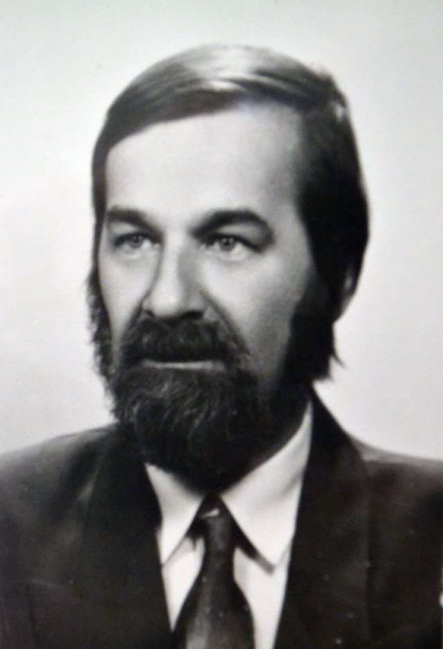 Zmarł Zbigniew Waszczyłko, wieloletni nauczyciel II LO