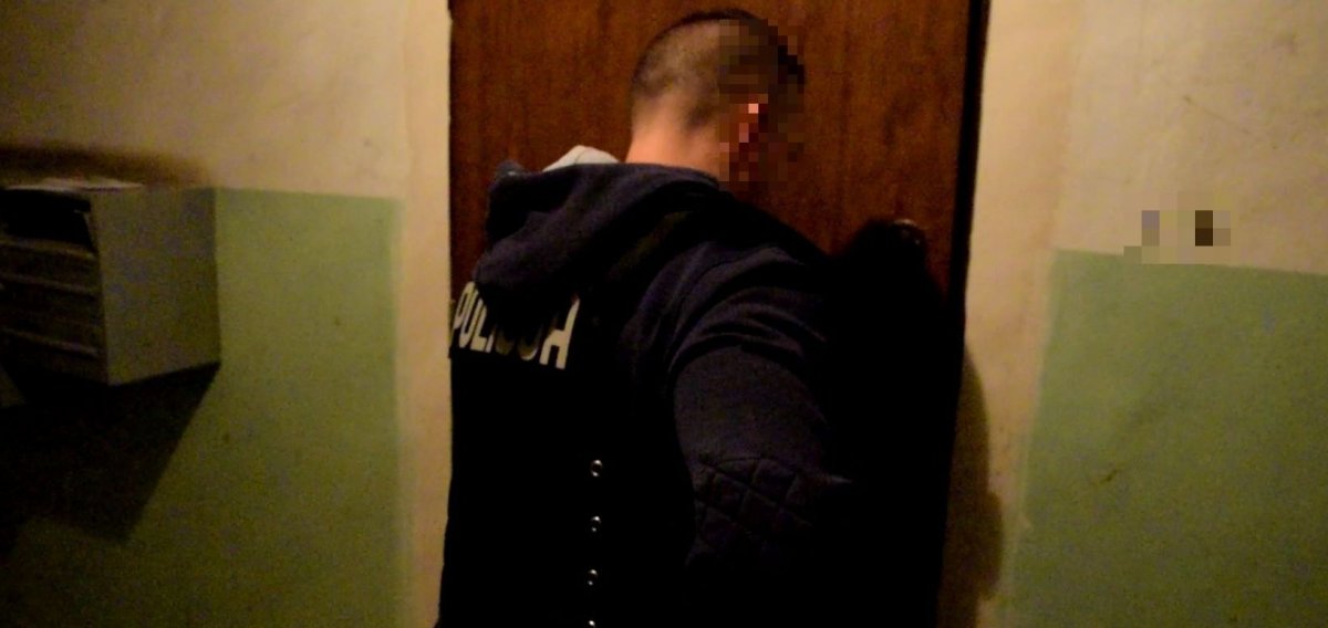 Napadli i brutalnie pobili kobietę na ulicy Łęczyckiej