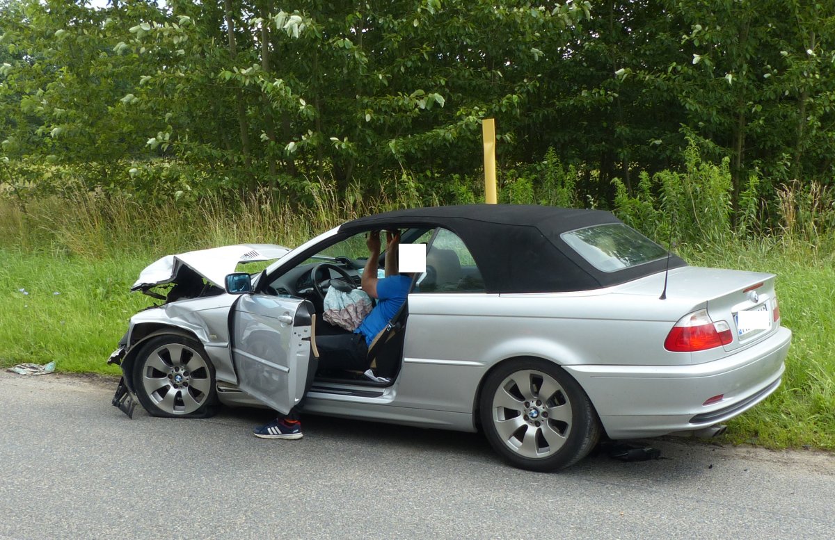 Poważne zderzenie ciężarówki z bmw na ul. Mazurskiej [zdjęcia]