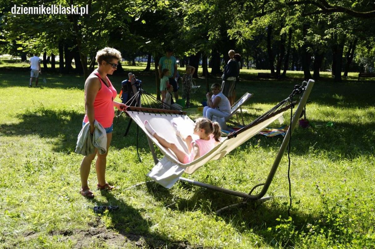 Sjesta w parku Modrzewie dla małych i dużych [zdjęcia]