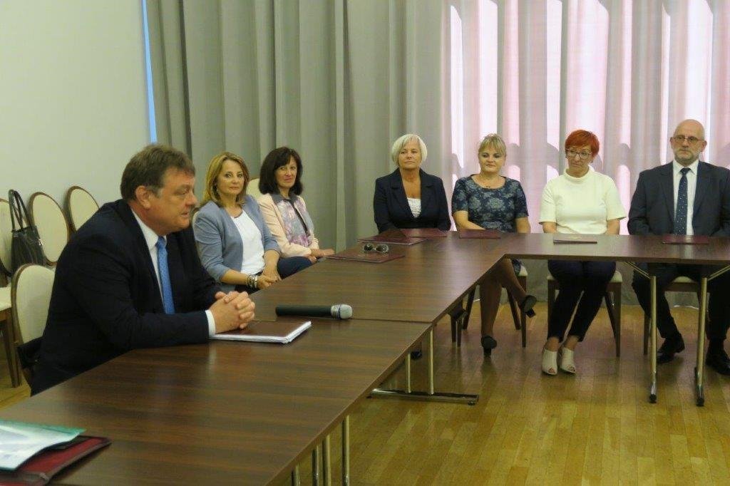 Nominacje dla dyrektorów placówek oświatowych [zdjęcia]