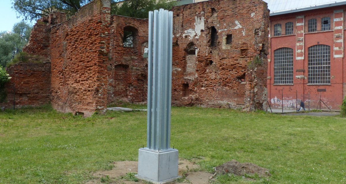 Nowa forma przestrzenna na dwie piątki