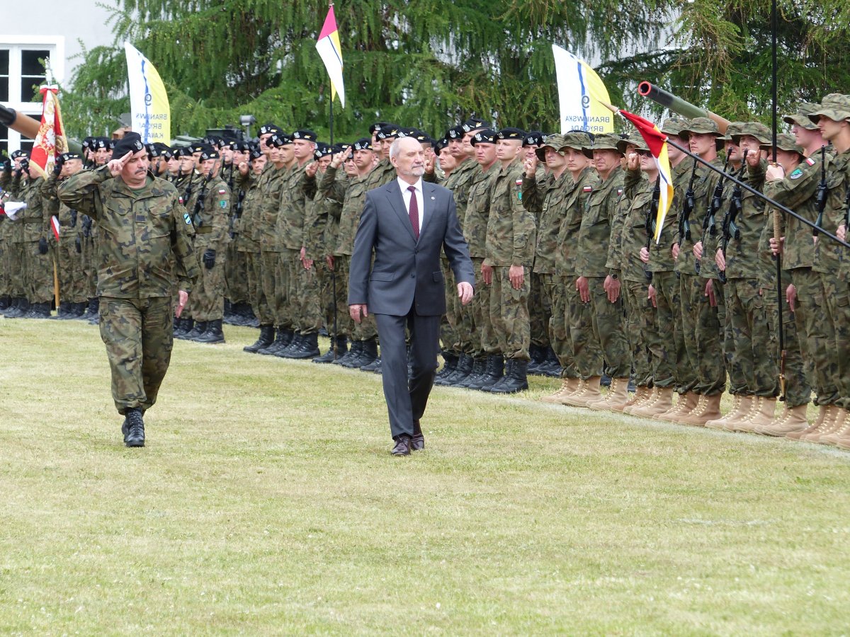 Minister Macierewicz potwierdza. Dowództwo dywizji opuści Elbląg