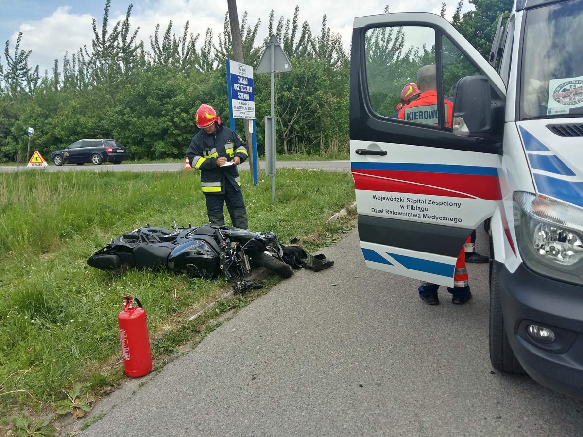 Motocyklista zderzył się z ciężarówką. Śmiertelny wypadek na Mazurskiej [zdjęcia]
