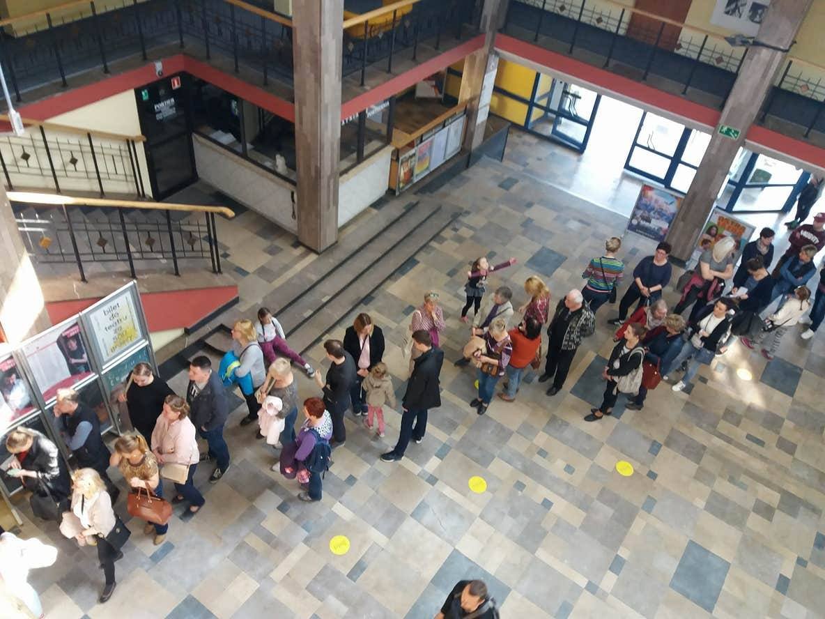 Dzisiaj kupisz bilet na spektakl za 500 groszy... Chętnych jest wielu
