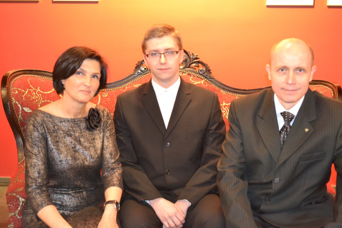 Właśnie pisze maturę i już ma trzy indeksy wyższych uczelni. Matematyczny talent z II LO