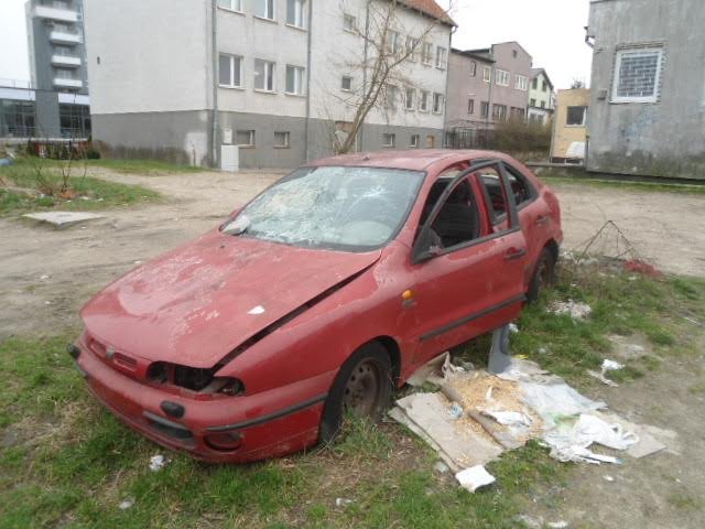 Strażnicy kontrolowali zarządców. Na niektórych podwórkach zastali niezły syf