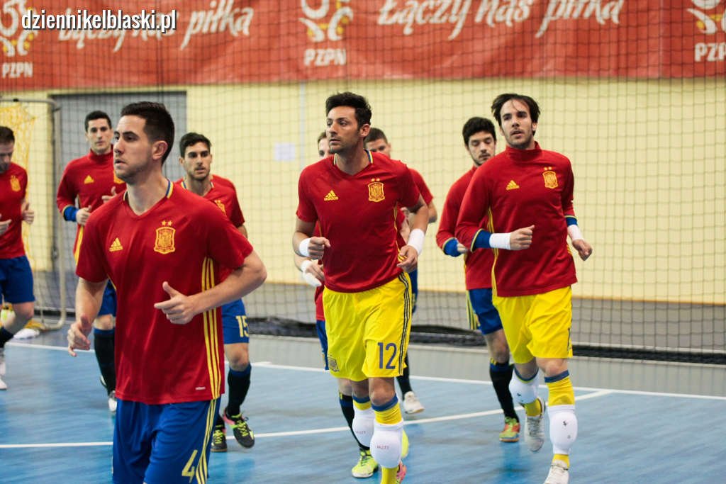 Futsalowe emocje w Elblągu. Dzisiaj grają: Hiszpania - Mołdawia oraz Polska-Serbia [zdjęcia]