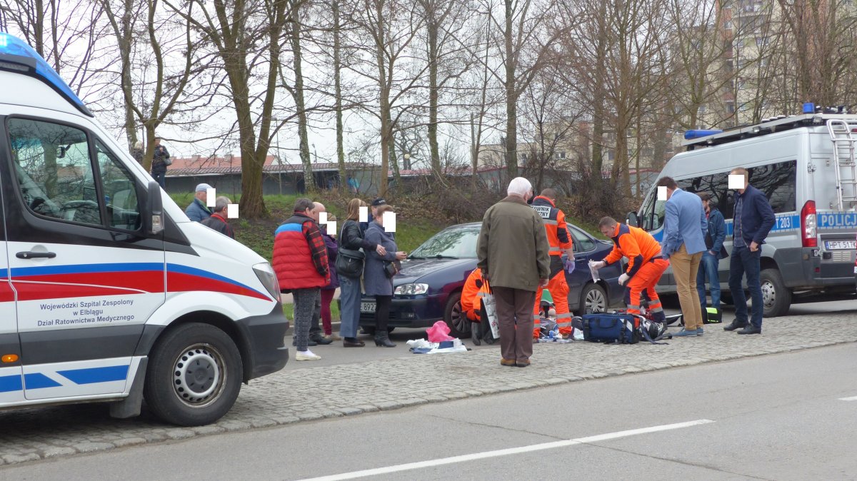 Pogotowie na Brzeskiej. Ratownicy medyczni walczyli o życie kierowcy seata