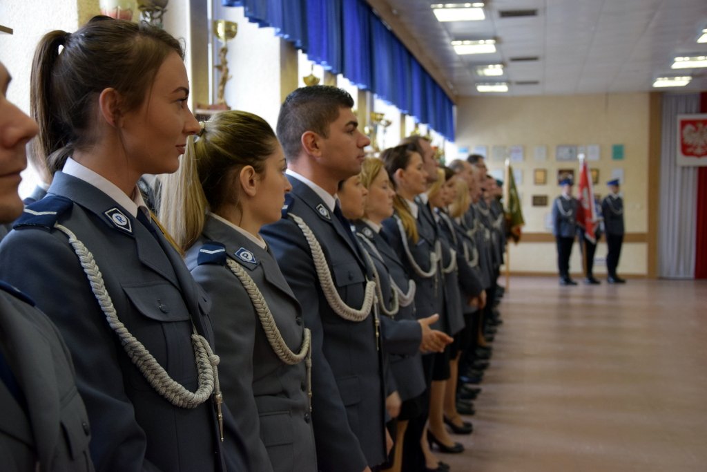 Piękniejsze oblicze policji. Jest ich coraz więcej 