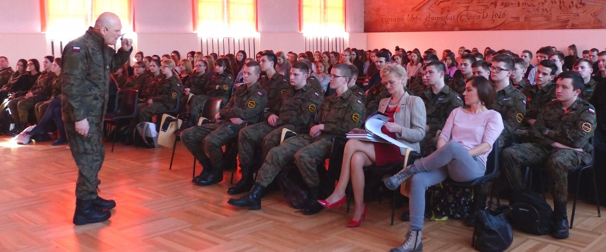 Wysłuchali żołnierskich wdów, spotkali się z weteranami i młodzieżą