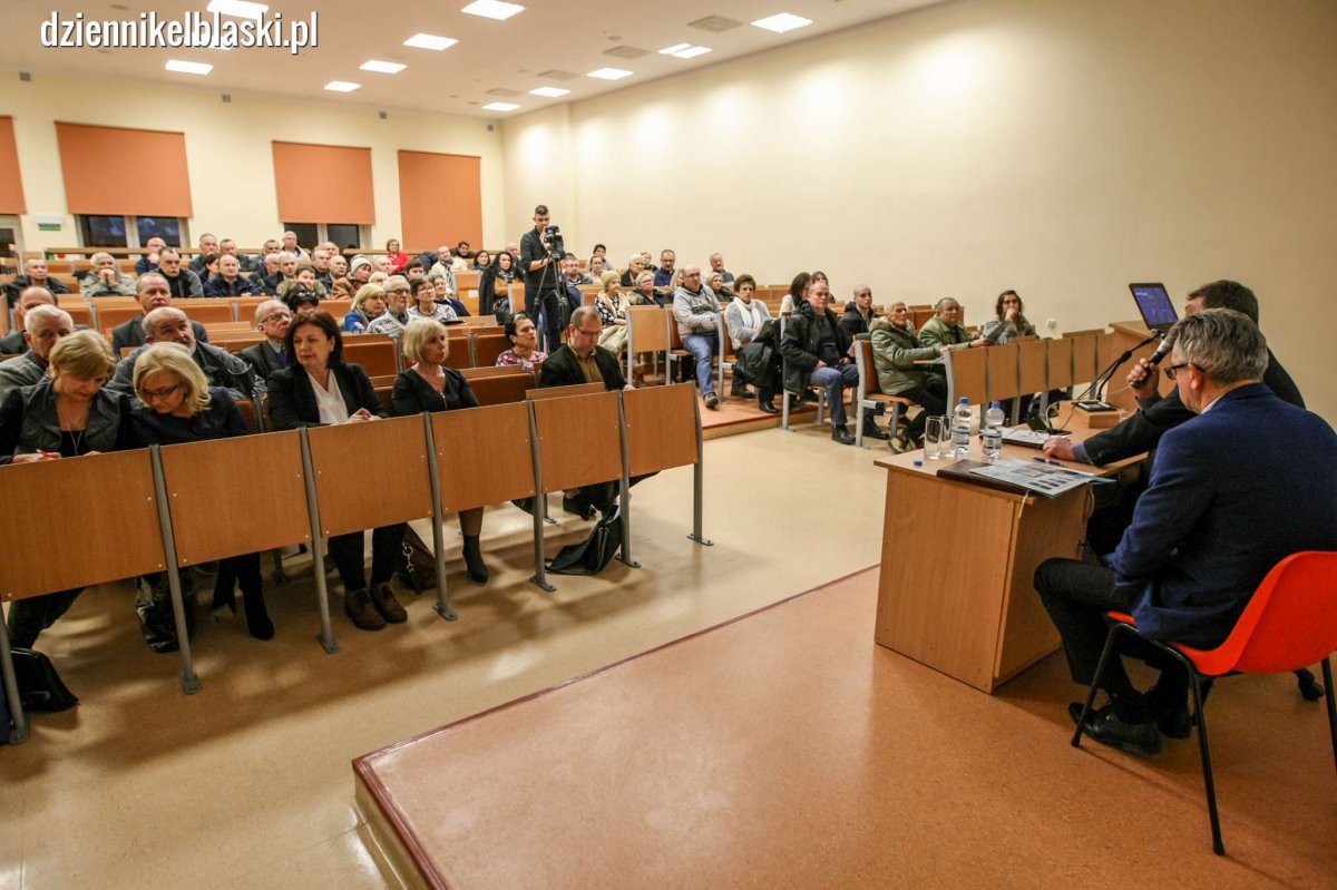 Mieszkańcy Zatorza pytali, prezydent miasta odpowiadał