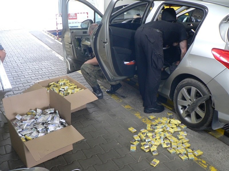 Rosyjskie media: cena paczki papierosów w Rosji wzrośnie ponaddwukrotnie, do 220 rubli