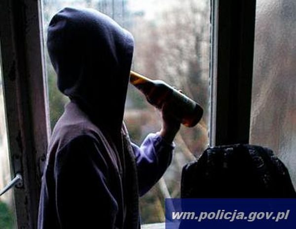 Pijany 15-latek trafił do szpitala. Upił się aż stracił przytomność