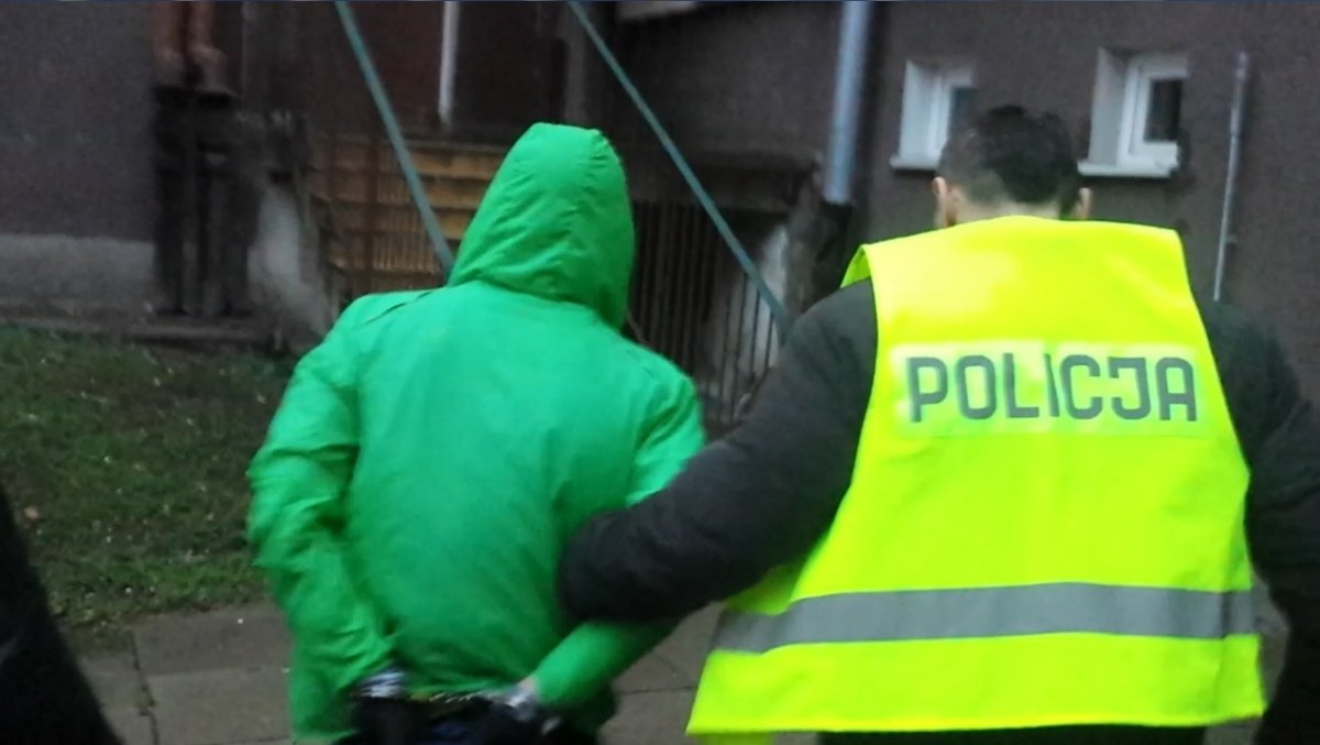 Pobicie 11-latka. Podejrzany 30-latek ponownie zatrzymany przez policję. Nie stawiał się na komendę [film]