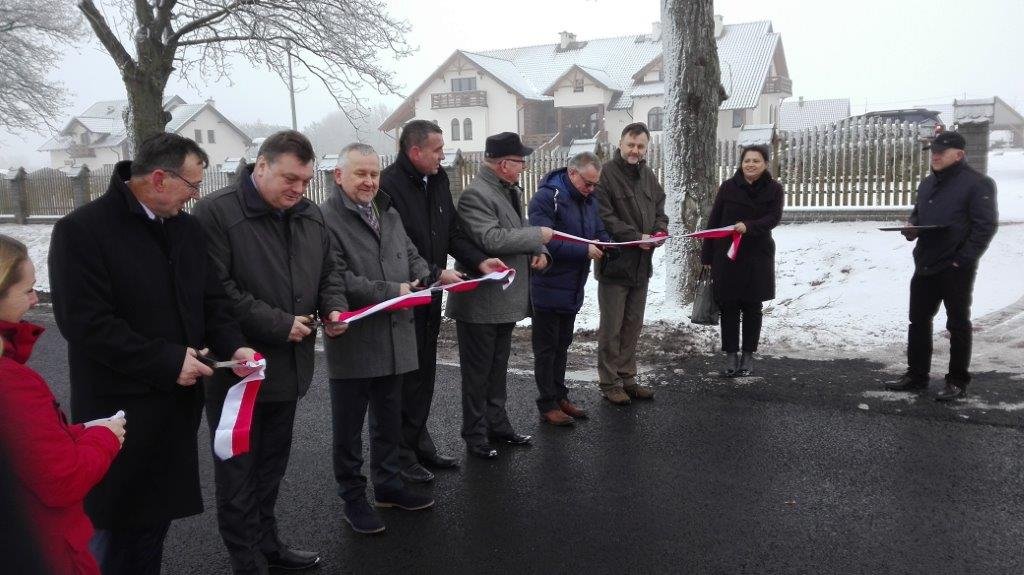 Odnowiony 2-kilometrowy odcinek drogi w Kamienniku Wielkim